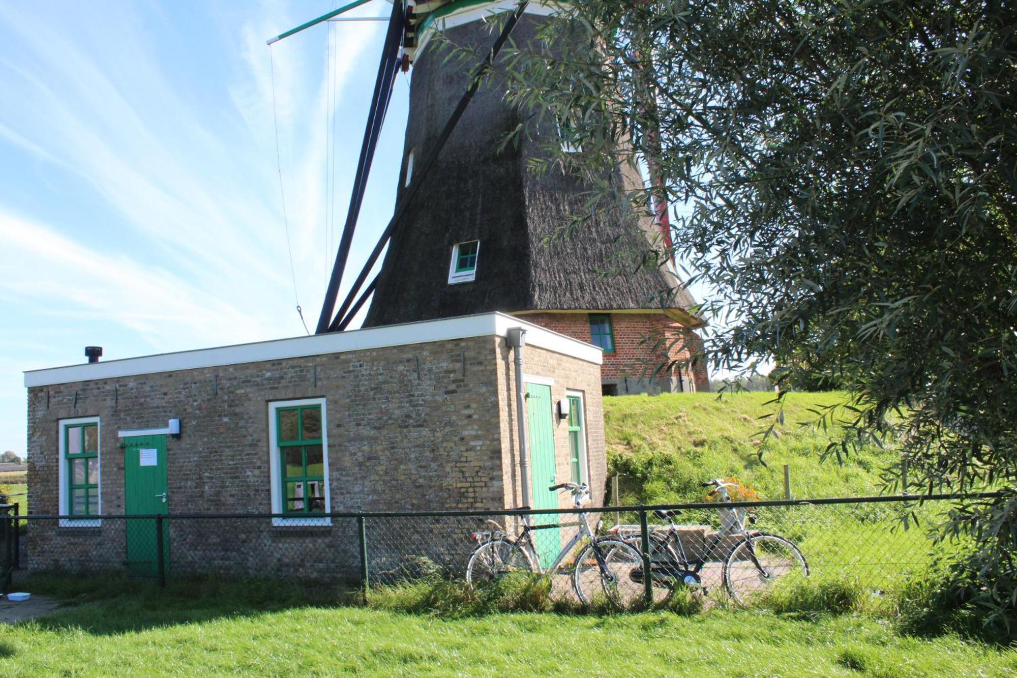Slapen Aan De Voet Van De Molen Ovezande Bagian luar foto